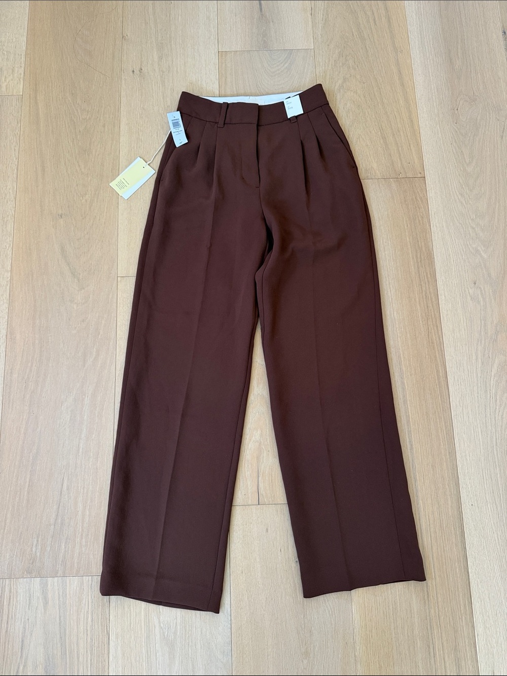 Aritzia Effortless Pants - Picture 2 of 4